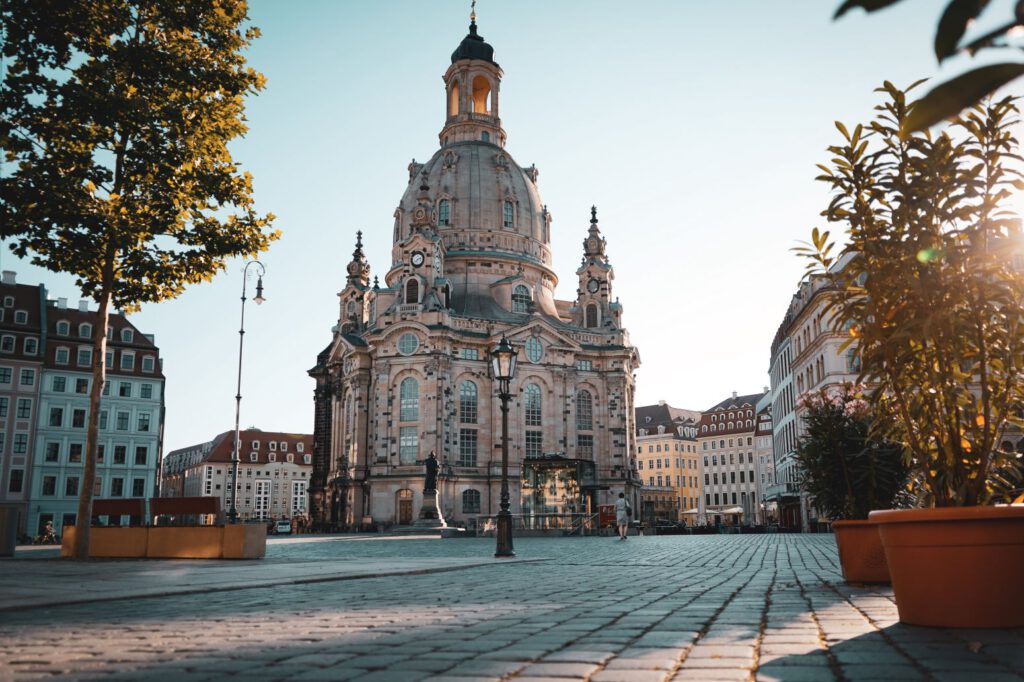 Neumarkt mit Frauenkirche Dresden_Mehrtagesfahrt